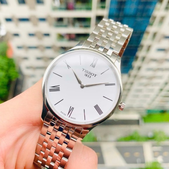 Men's Tissot Classic Silver Watch! NEW - Picture 5 of 5